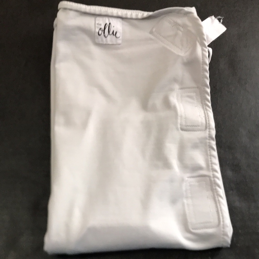 The Ollie World Swaddle Stone